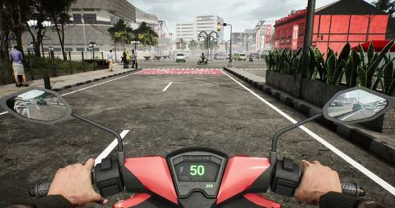 Pandangan dari atas sepeda motor di jalan kota menuju persimpangan berlampu lalu lintas, speedometer menunjukkan 50.
