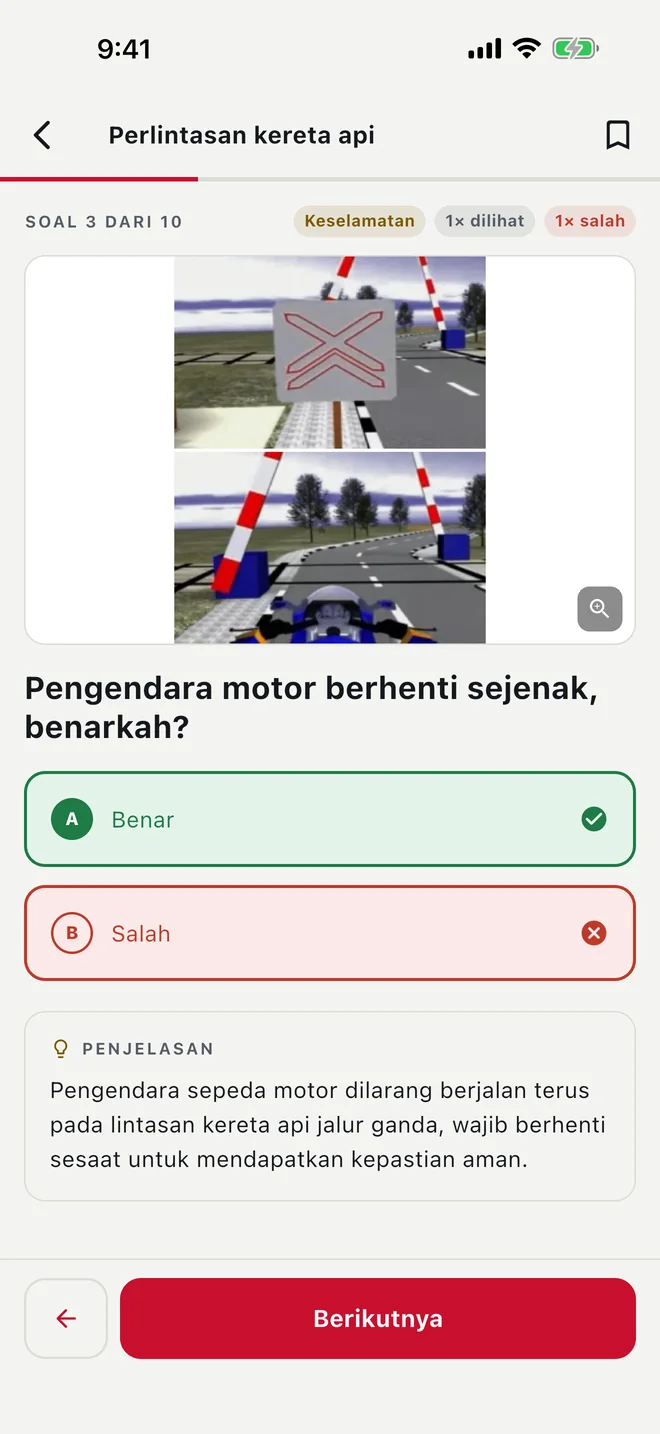 Mode Belajar dalam bahasa Indonesia setelah memilih jawaban yang salah: jawaban salah berwarna merah, jawaban benar berwarna hijau, tanda Keselamatan, dan penjelasannya.